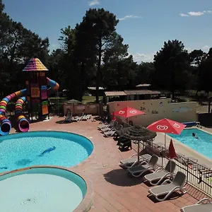 Camping La Simioune En Provence Camping