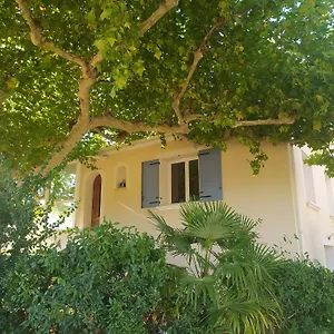 Appartement Les Hirondelles De L'embisque, Bollène